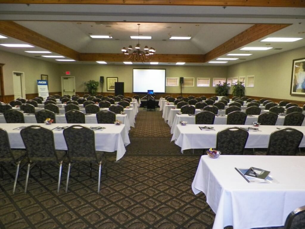Peacock Room meeting space at Cambria Pines Lodge